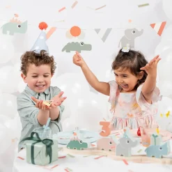 Done by Deer Bad Tid & Indretning><noscript><img width=