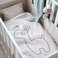 Done by Deer Sengetøj Til Baby>Quiltet sengerand m/bindebånd - Waves - Sand